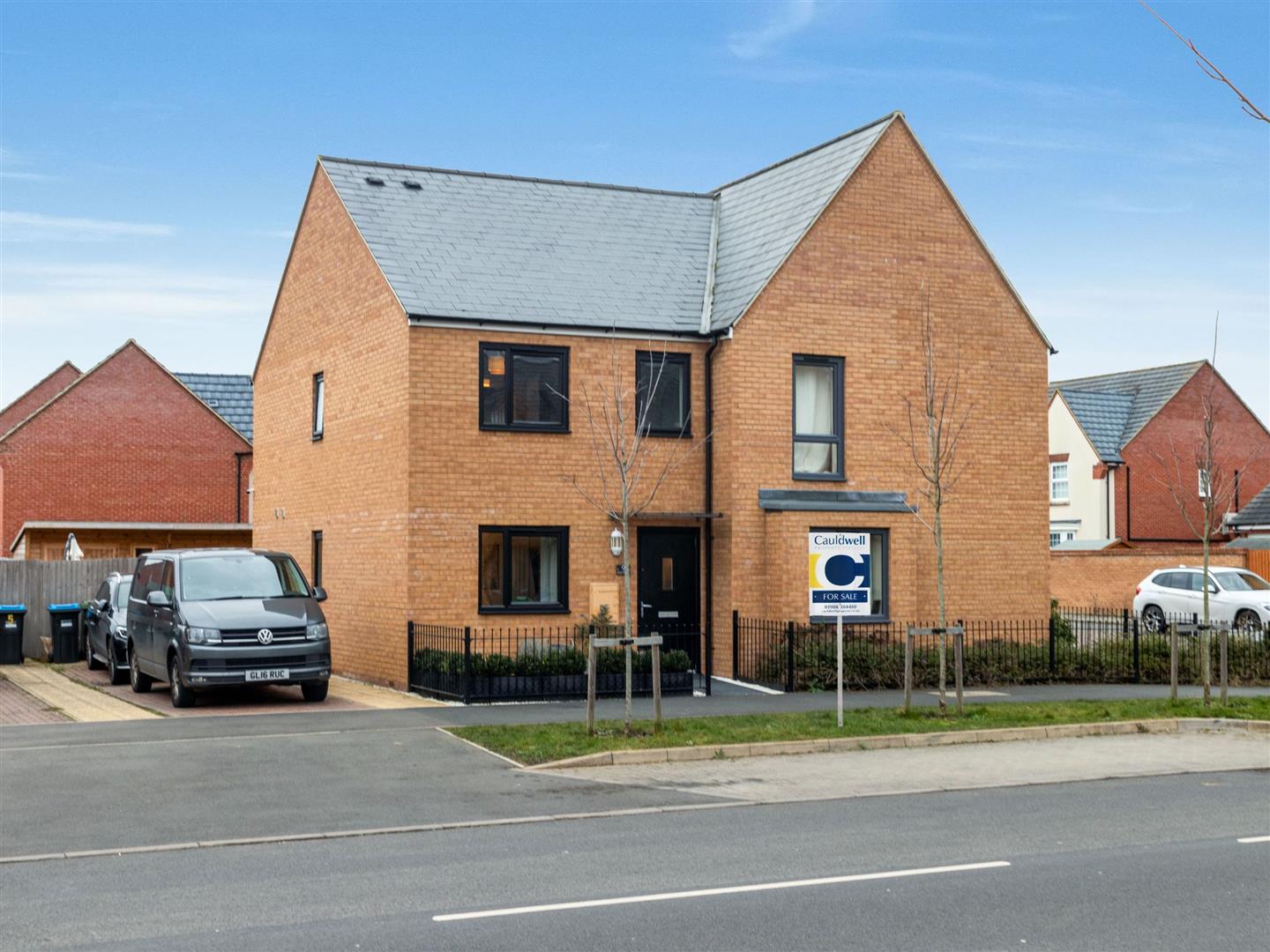 2 bed property in Holt Avenue, Milton Keynes
